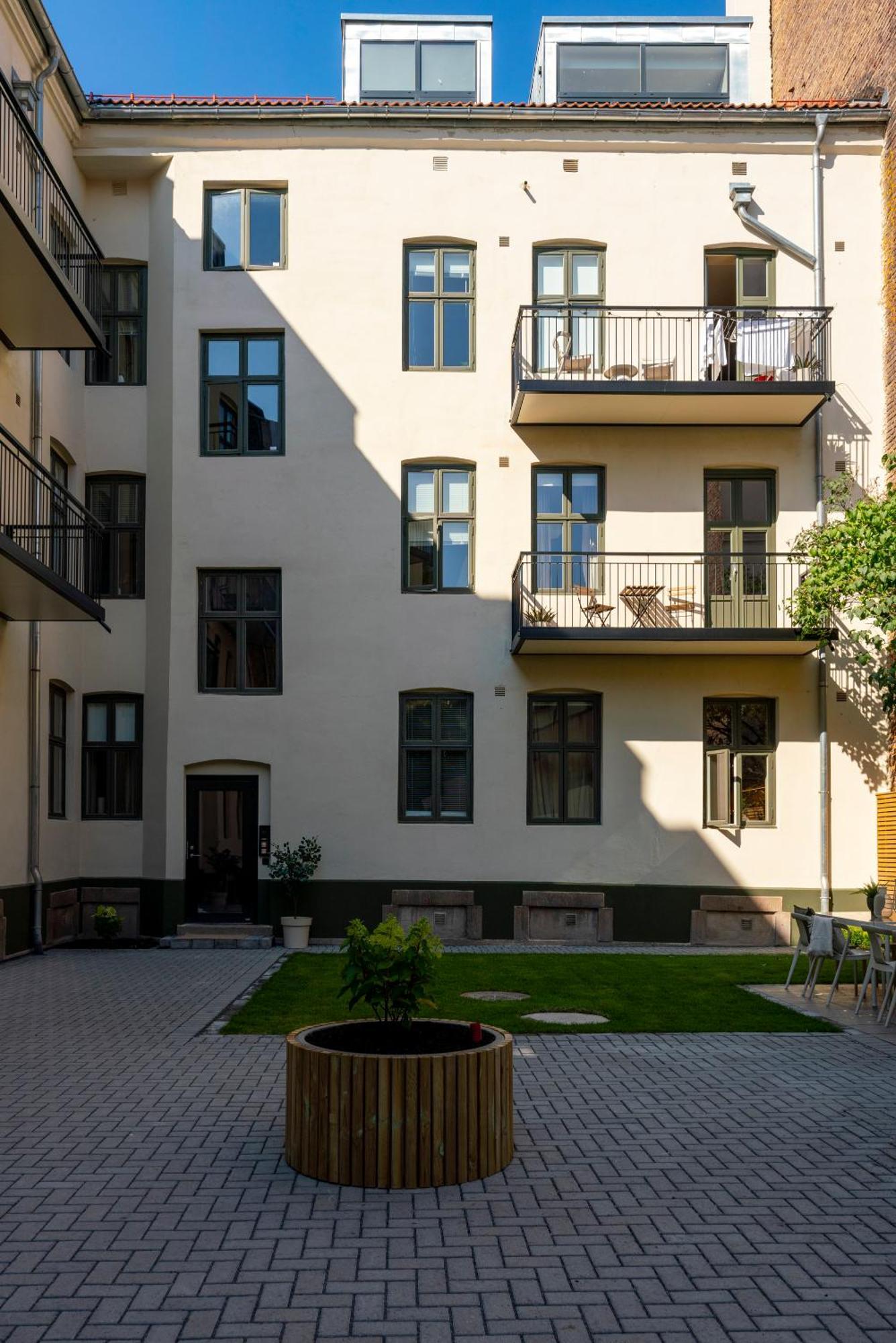 Dinbnb Gruenerlokka I 2-bedroom With Double Queen & Balcony Leilighet Oslo