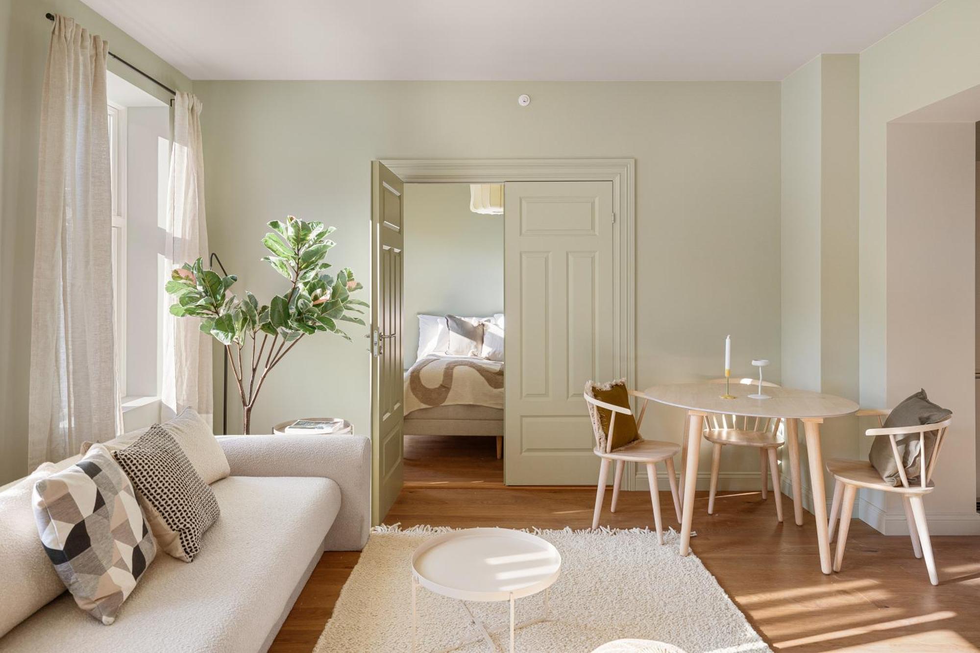 Leilighet Dinbnb Gruenerlokka I 2-bedroom With Double Queen & Balcony